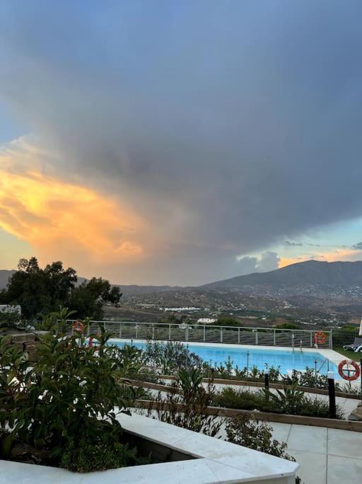 לה קאלה דה מיחאס Luxury Penthouse With Sea View In La Cala Golf Resort מראה חיצוני תמונה